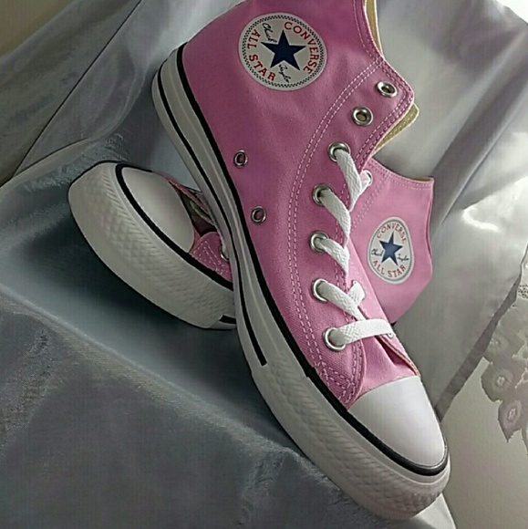 Men's converse high top  NWOT SIZE 11 - Picture 1 of 1